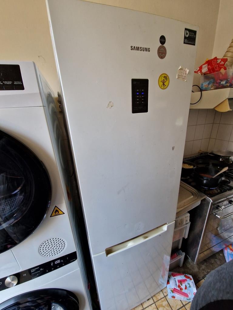Samsung koelkast, Gebruikt, 200 liter of meer, Met aparte vriezer, 45 tot 60 cm