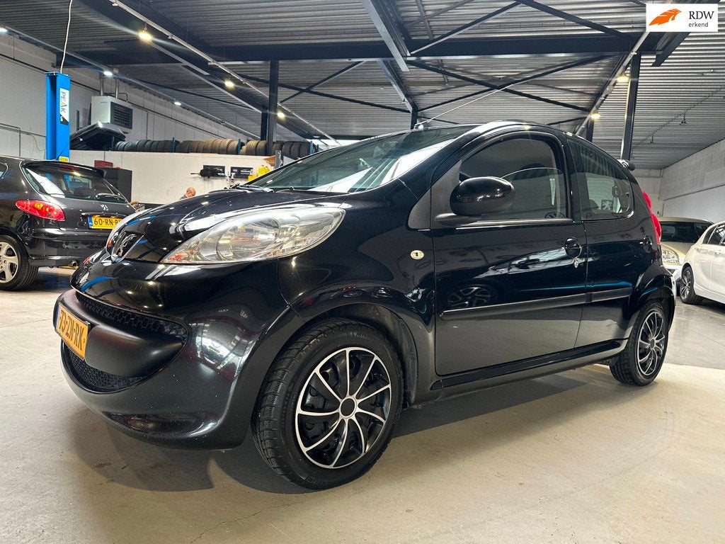 Peugeot 107 1.0-12V XS/Airco/Nieuw koppelinsplaten/Apk nieuw, Auto's, Peugeot, Voorwielaandrijving, Gebruikt, 4 stoelen, Origineel Nederlands