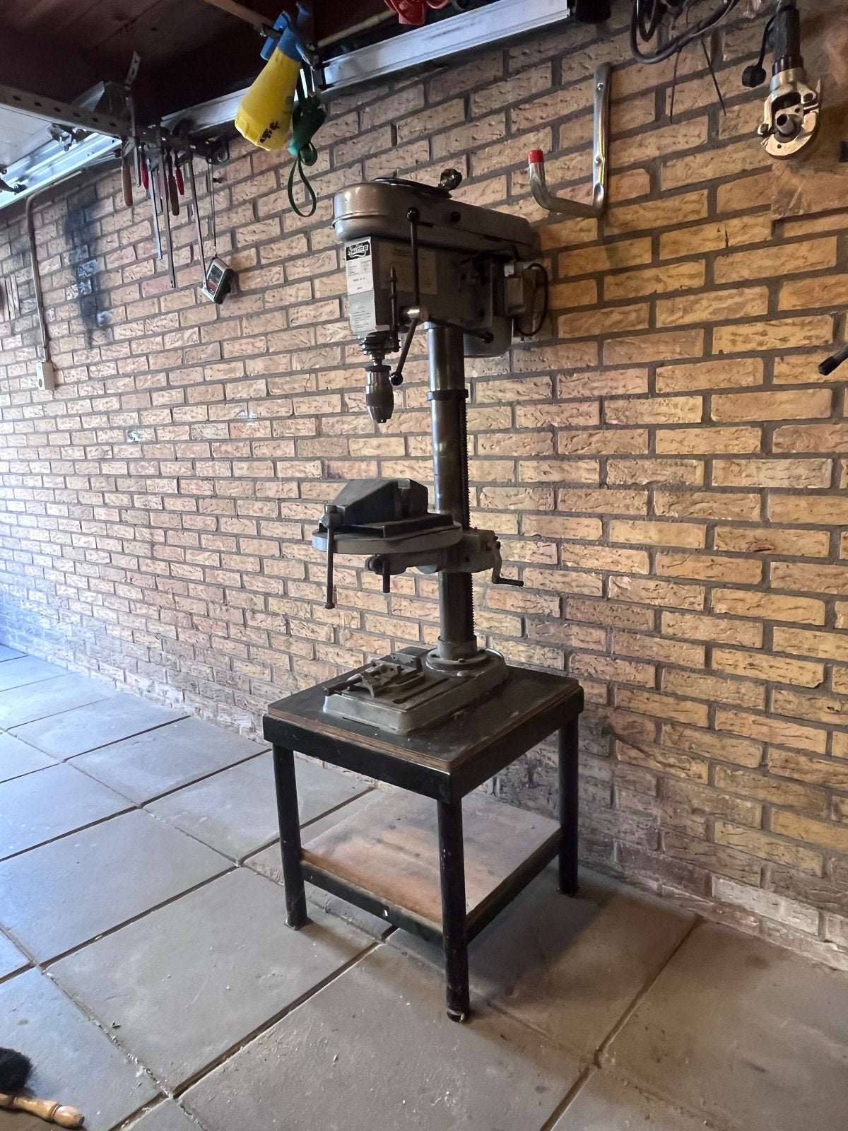 Huvema HU16 Kolomboormachine 240V op standaard met boorklem, Ophalen, Gebruikt, Minder dan 400 watt, Kolomboormachine