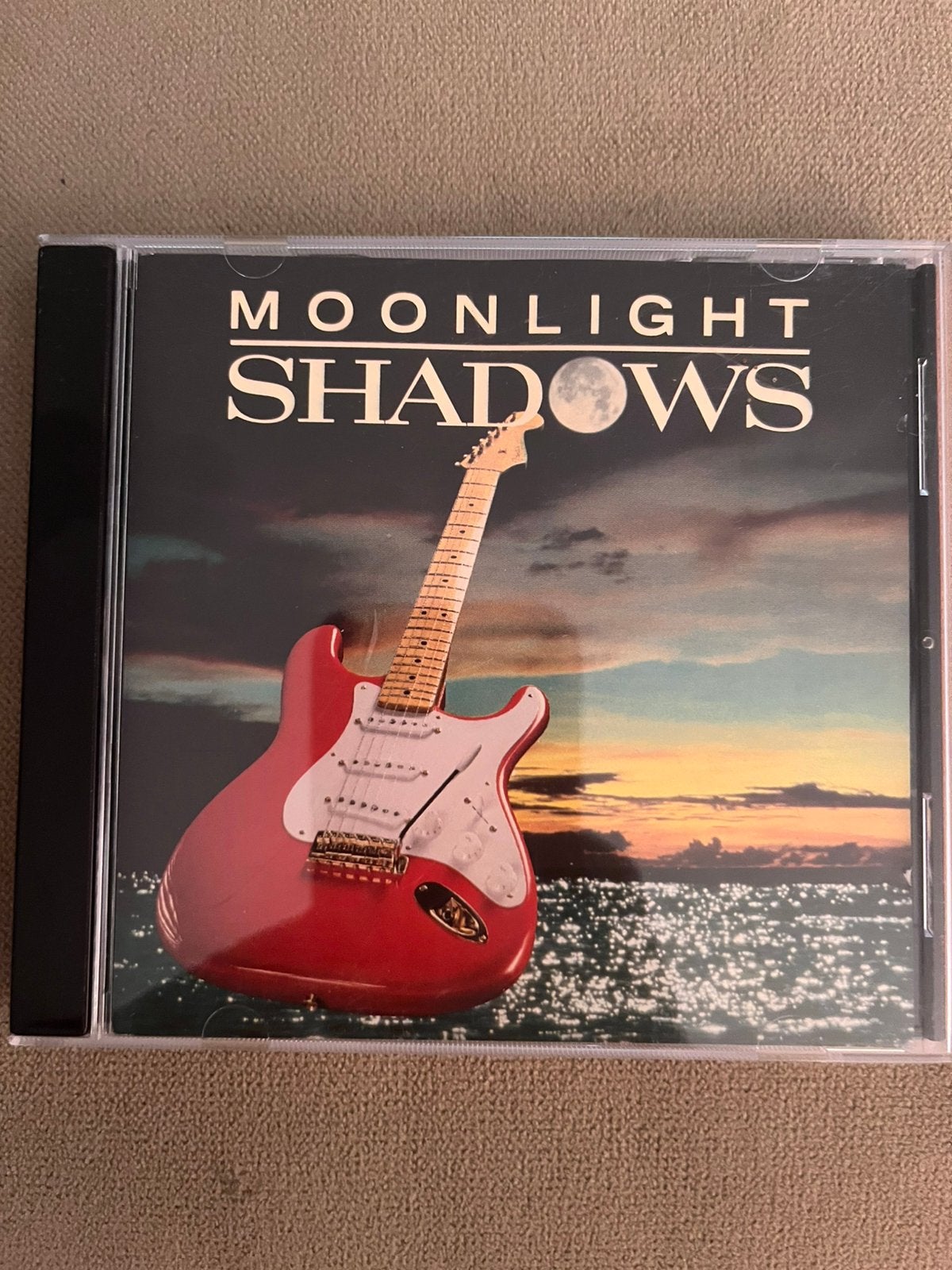 Shadows, moonlight, Ophalen of Verzenden, Zo goed als nieuw