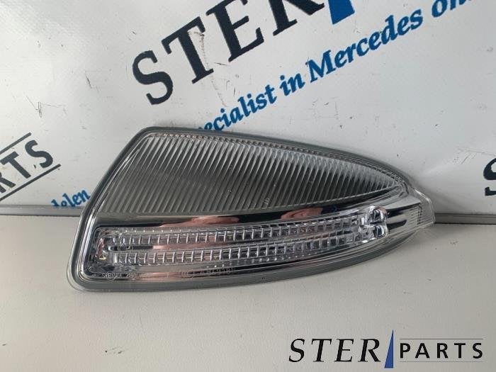 Knipperlicht spiegel links van een Mercedes C-Klasse, Auto-onderdelen, Verlichting, -, Nieuw, Ophalen of Verzenden, -