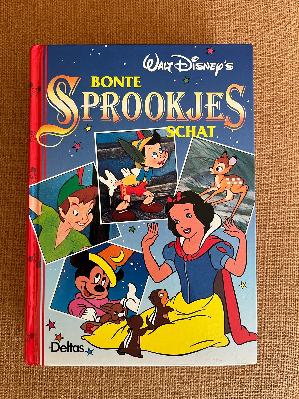 Vintage Walt Disney's Bonte Sprookjes Schat - Deltas 1992, Boeken, Ophalen of Verzenden, Zo goed als nieuw