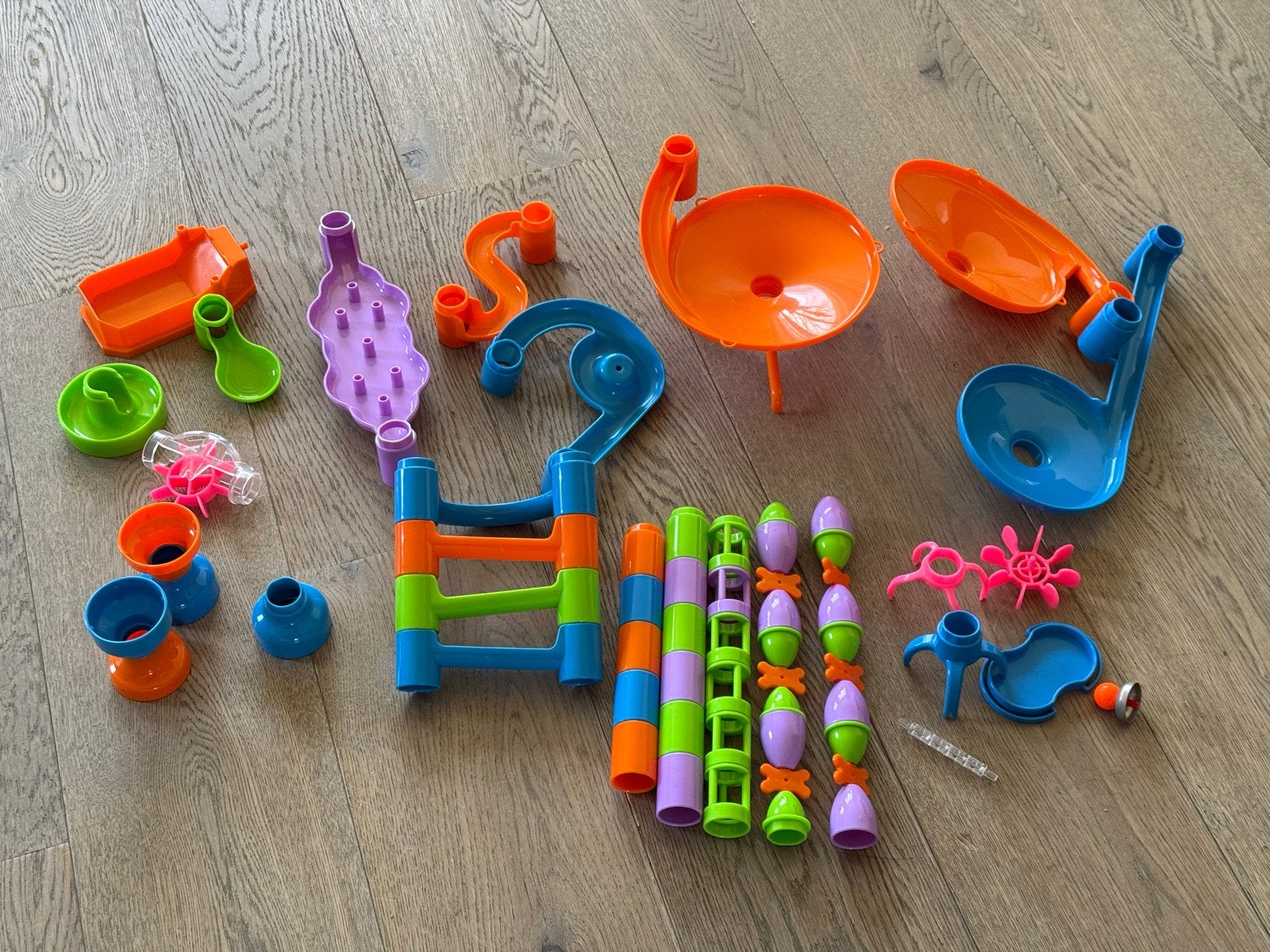 Grote knikkerbaan set met knikkers, Ophalen of Verzenden, Zo goed als nieuw, Bouwen