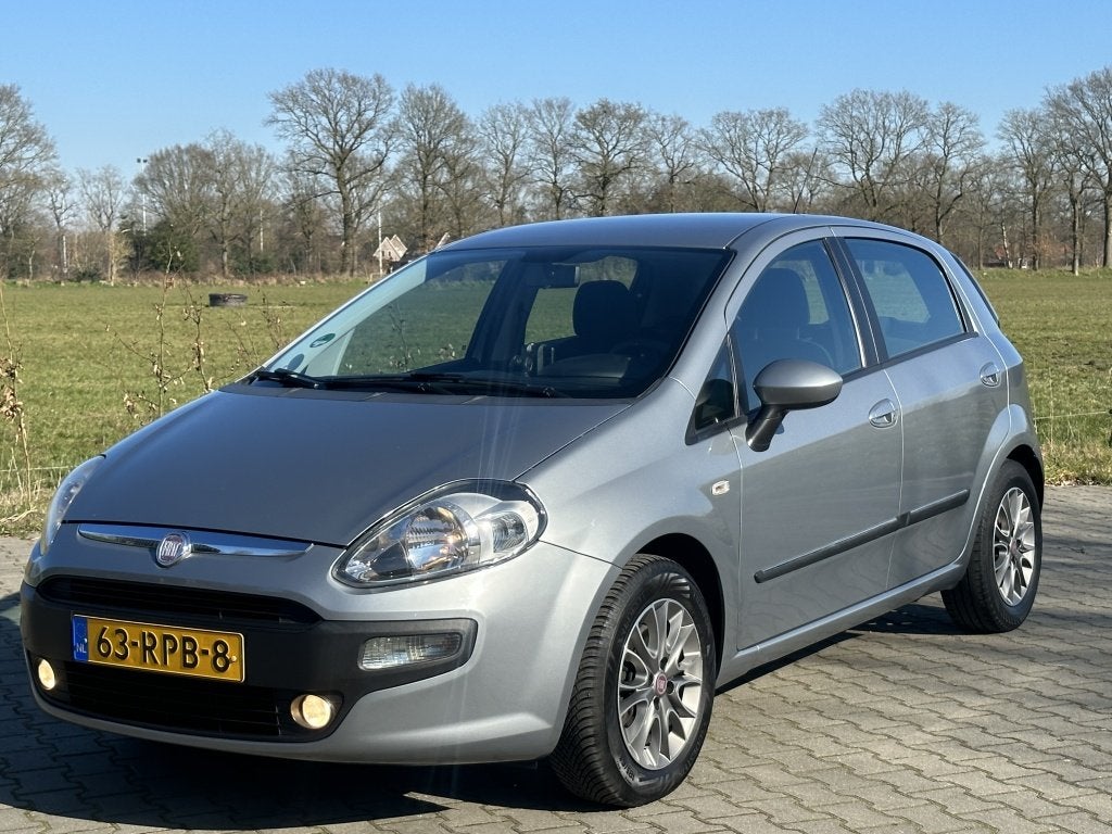 Fiat Punto Evo 1.3 M-JET 5 DRS AIRCO TREKH NAVI LM SUPER NET, Voorwielaandrijving, Euro 5, Gebruikt, 4 cilinders