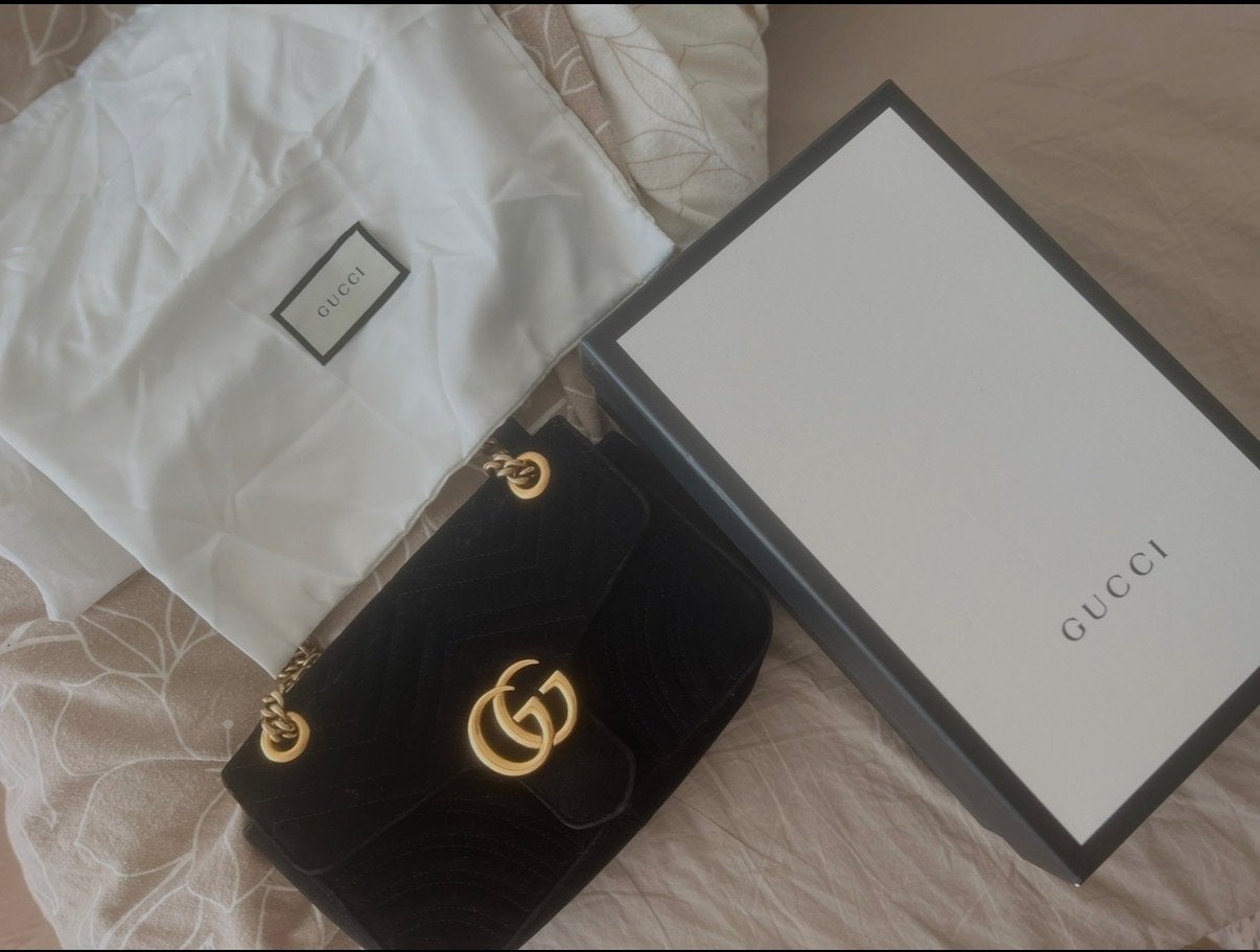 Gucci fluwelen tas in goede staat, Ophalen of Verzenden, Zo goed als nieuw, Zwart, Schoudertasje