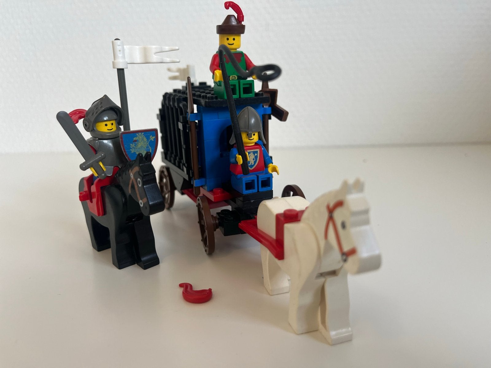 LEGO Castle 6042 dugeon hunters Vintage Set vrijbuiters, Gebruikt, Lego, Ophalen of Verzenden, Inclusief minifiguren