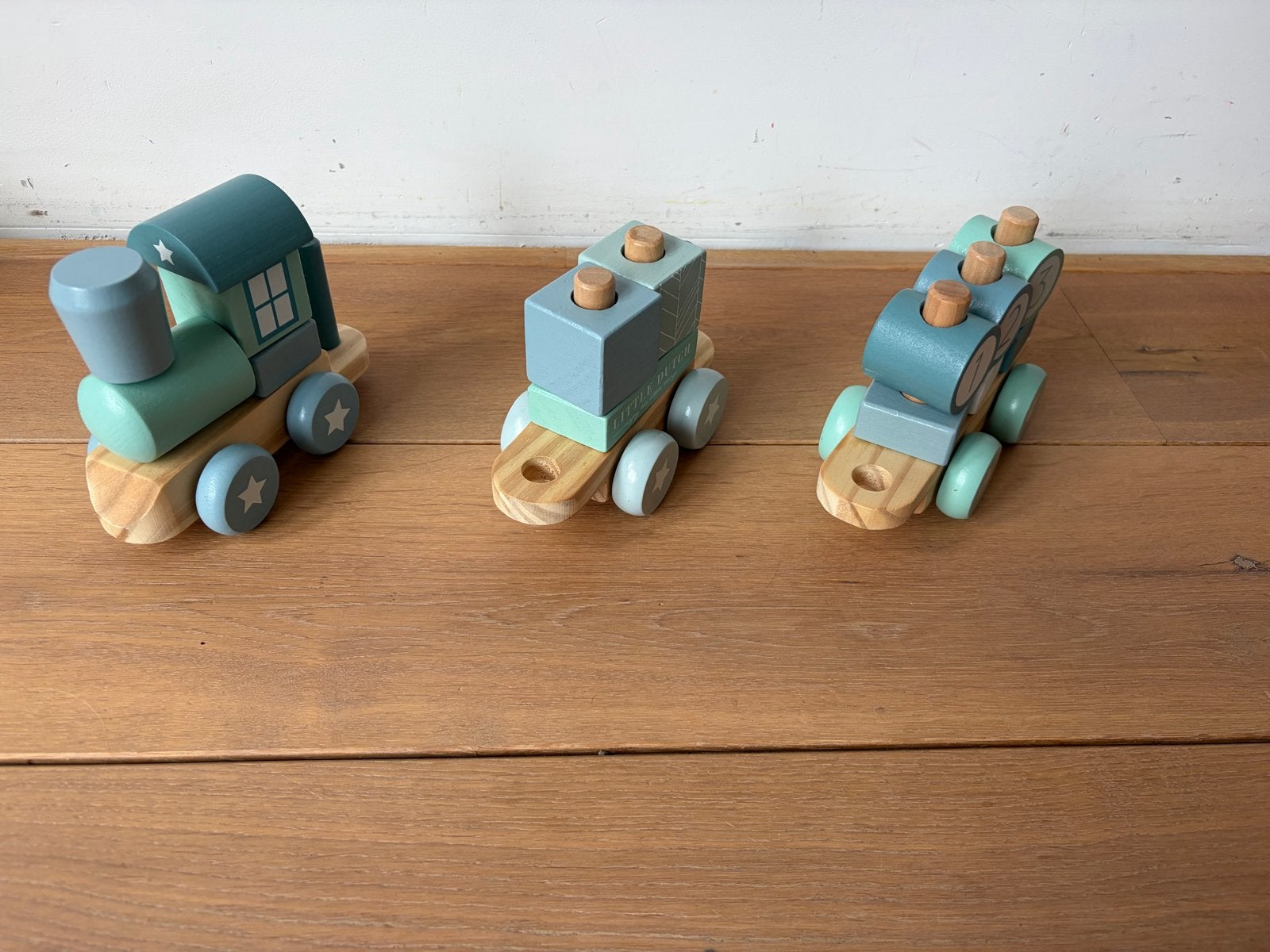 Little Dutch Houten Trein met Stapelblokken, Ophalen, Zo goed als nieuw, Rij- of Hobbelspeelgoed