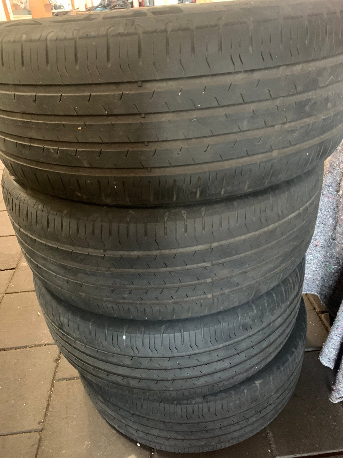 Continental 235/50r19 99w 4 stuks  dot 0723, Auto diversen, Ophalen, Zo goed als nieuw
