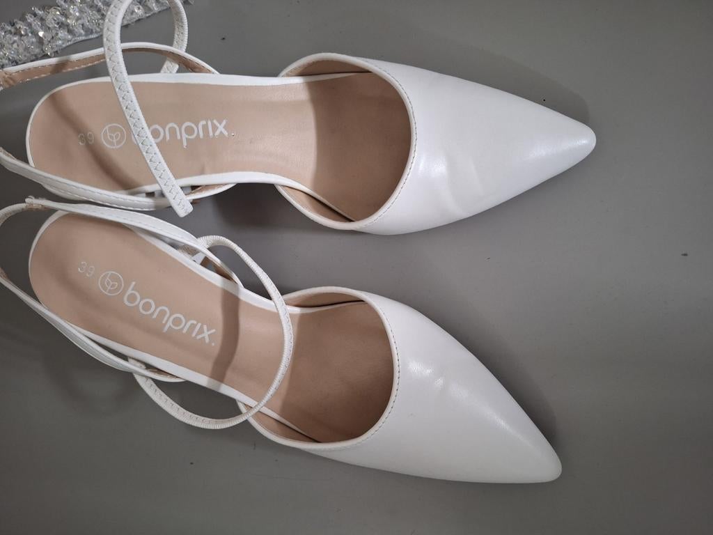 Mooie witte schoenen voor bruiloft of feest 39, Ophalen of Verzenden, Zo goed als nieuw, Wit