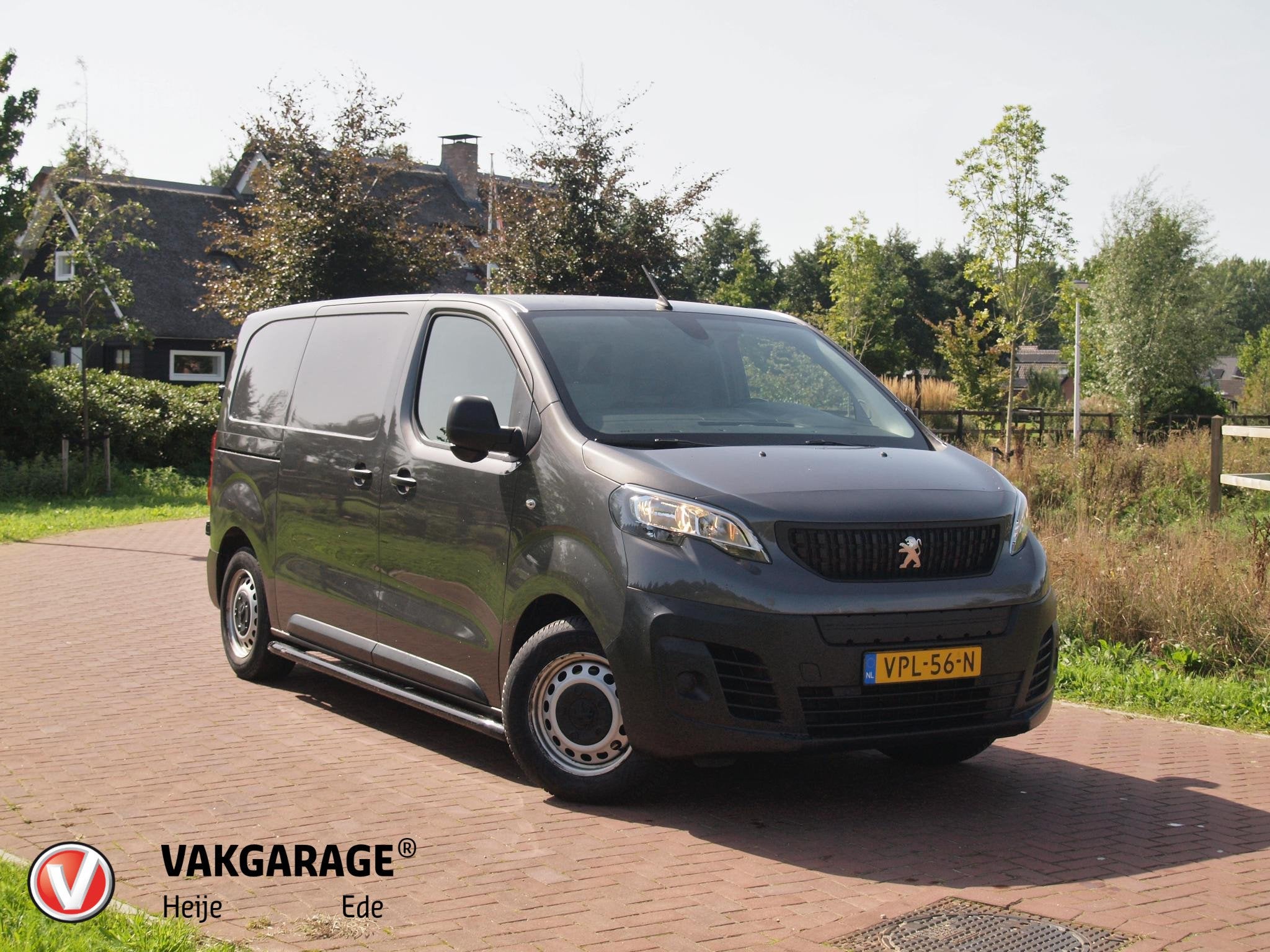 Peugeot e-Expert Standard Premium 75 kWh | Side bars | Apple, Gebruikt, Zwart, Origineel Nederlands, 75 kWh