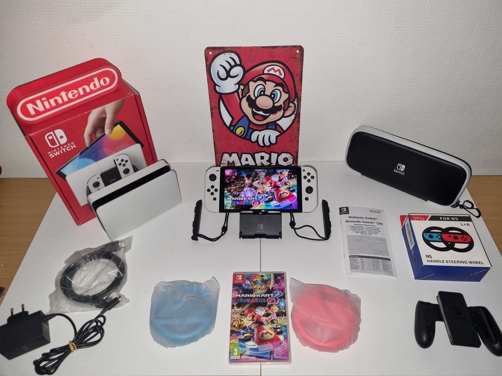 NINTENDO SWITCH OLED (2025) MARIO KART, Spelcomputers en Games, Switch OLED, Met 2 controllers, Ophalen of Verzenden, Zo goed als nieuw