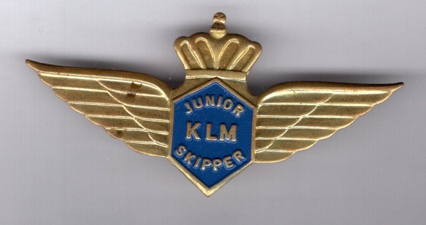 Junior KLM Skipper koper broche ( J_063), Verzenden, Zo goed als nieuw, Transport, Speldje of Pin