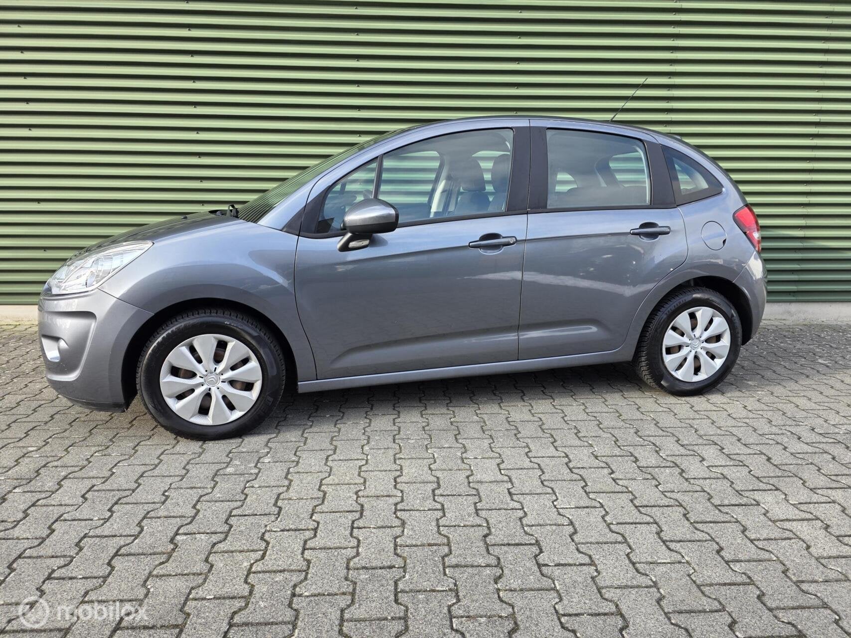 Citroen C3 1.4 Dynamique|Airco|CruiseControle|Trekhaak|, Voorwielaandrijving, Stof, Zwart, 4 cilinders