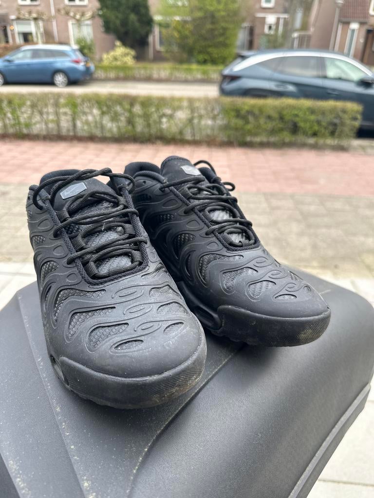 Nike Tuned Air Schoenen - Zwart, Ophalen of Verzenden, Gedragen, Zwart, Sneakers of Gympen