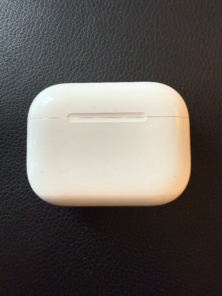 APPLE AirPods Pro 3 A3122 USB-C charging case, Gebruikt, Ophalen of Verzenden, Apple, In oorschelp (earbud)