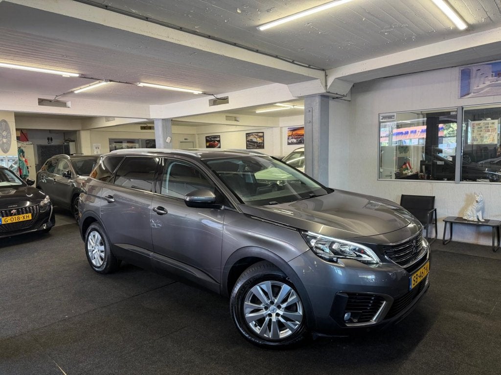 Peugeot 5008 1.2 PT BL. Executive 7persoons*NAVI*2018, Parkeersensor, Gebruikt, Euro 6, 1199 cc