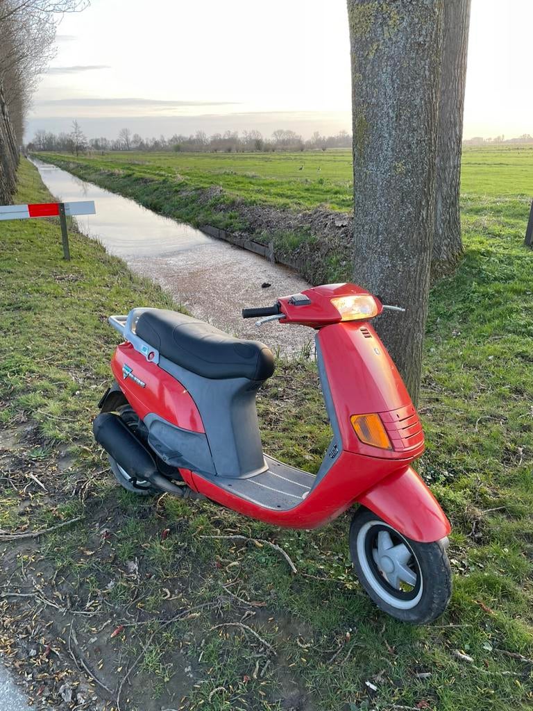Piaggio skipper 125cc, Fietsen en Brommers, Scooters | Piaggio, Ophalen, Gebruikt, Overige modellen, Maximaal 45 km/u