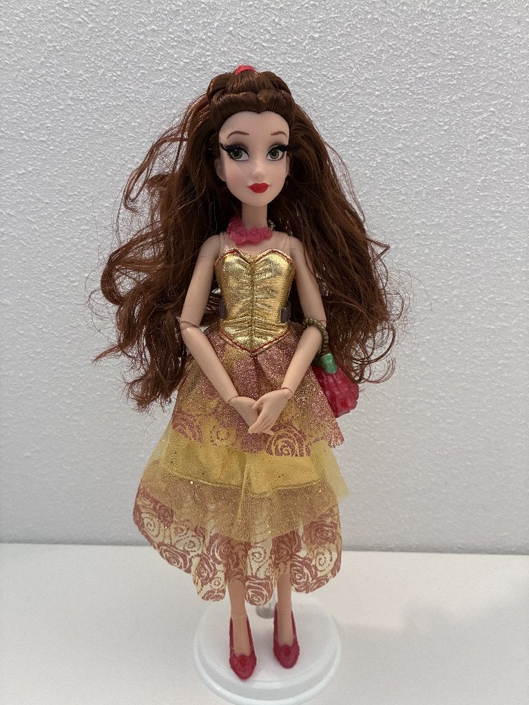 Disney Princess Style Series Belle, Ophalen of Verzenden, Zo goed als nieuw, Fashion Doll