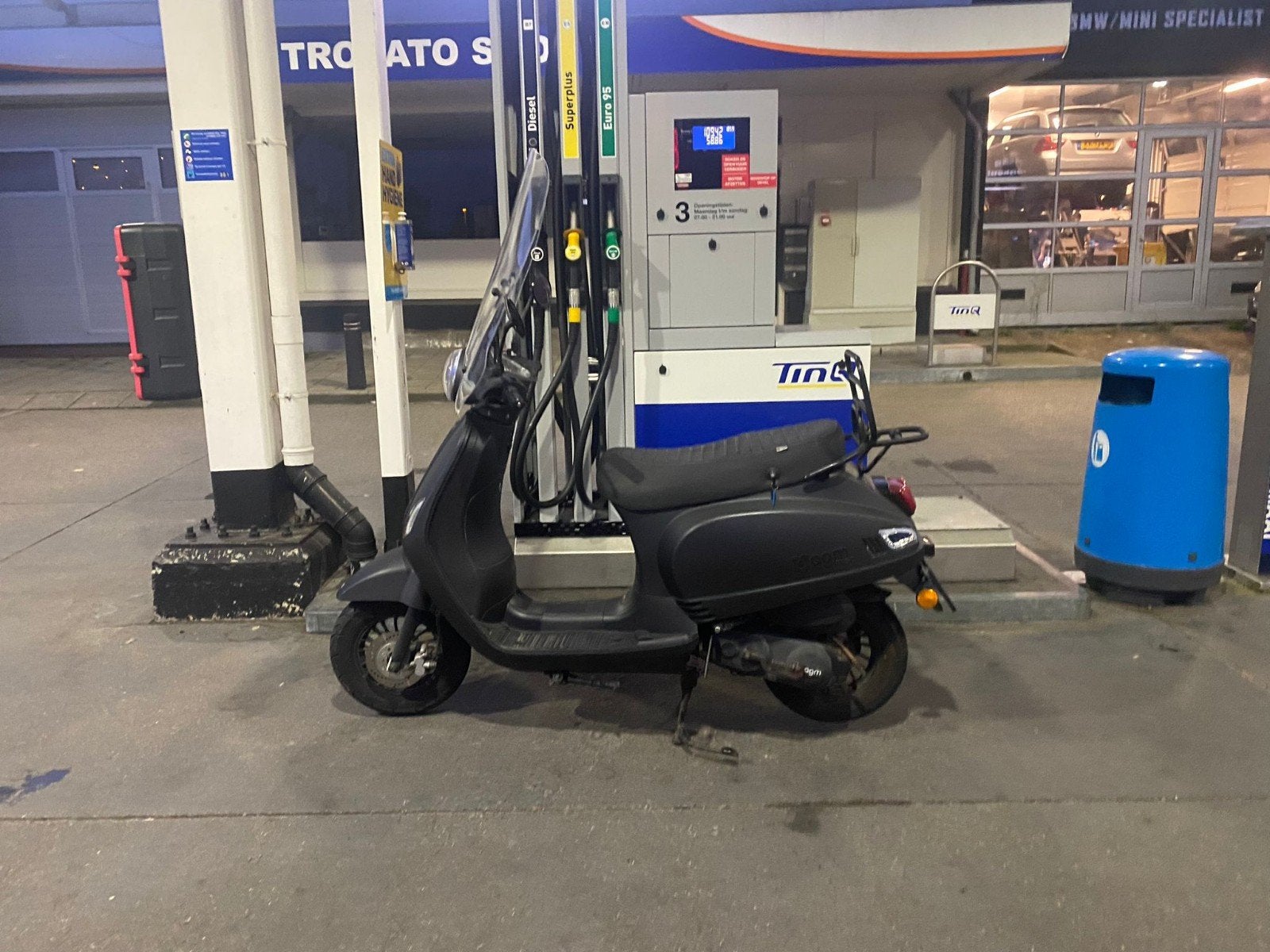 AGM VX50, Fietsen en Brommers, Snorfietsen en Snorscooters, Gebruikt, Overige merken, Benzine, Ophalen