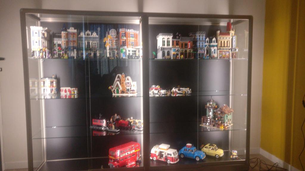 Glazen vitrinekast met LED verlichting – Lego verzameling, Ophalen, Met plank(en), Zo goed als nieuw, 200 cm of meer
