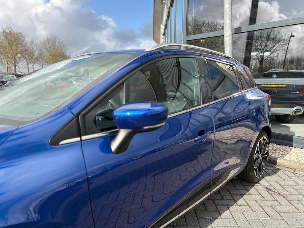 Renault Clio Estate 1.2 TCe Intens | Automaat | Trekhaak | B, Gebruikt, 4 cilinders, Leder en Stof, Origineel Nederlands