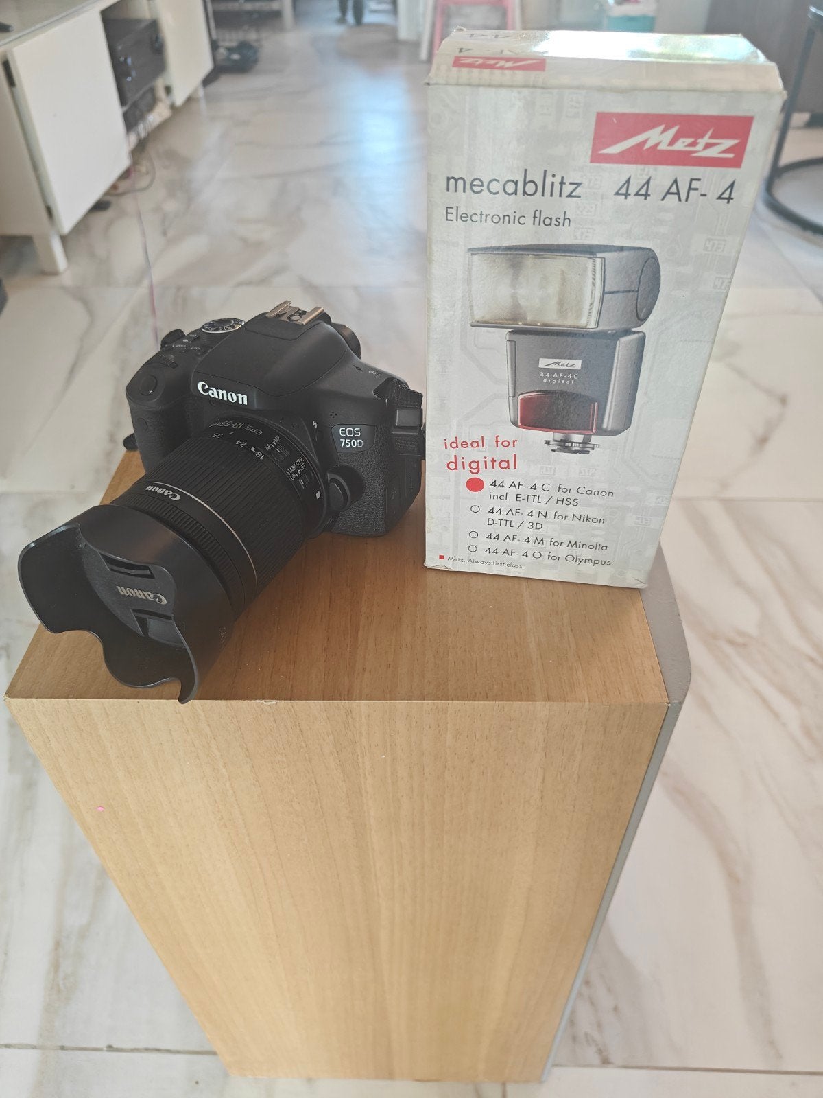 Canon eos 750d met toebehoren, Audio, Tv en Foto, Fotocamera's Digitaal, Kantelbaar/draaibaar scherm, Spiegelreflex, Canon, Ophalen of Verzenden