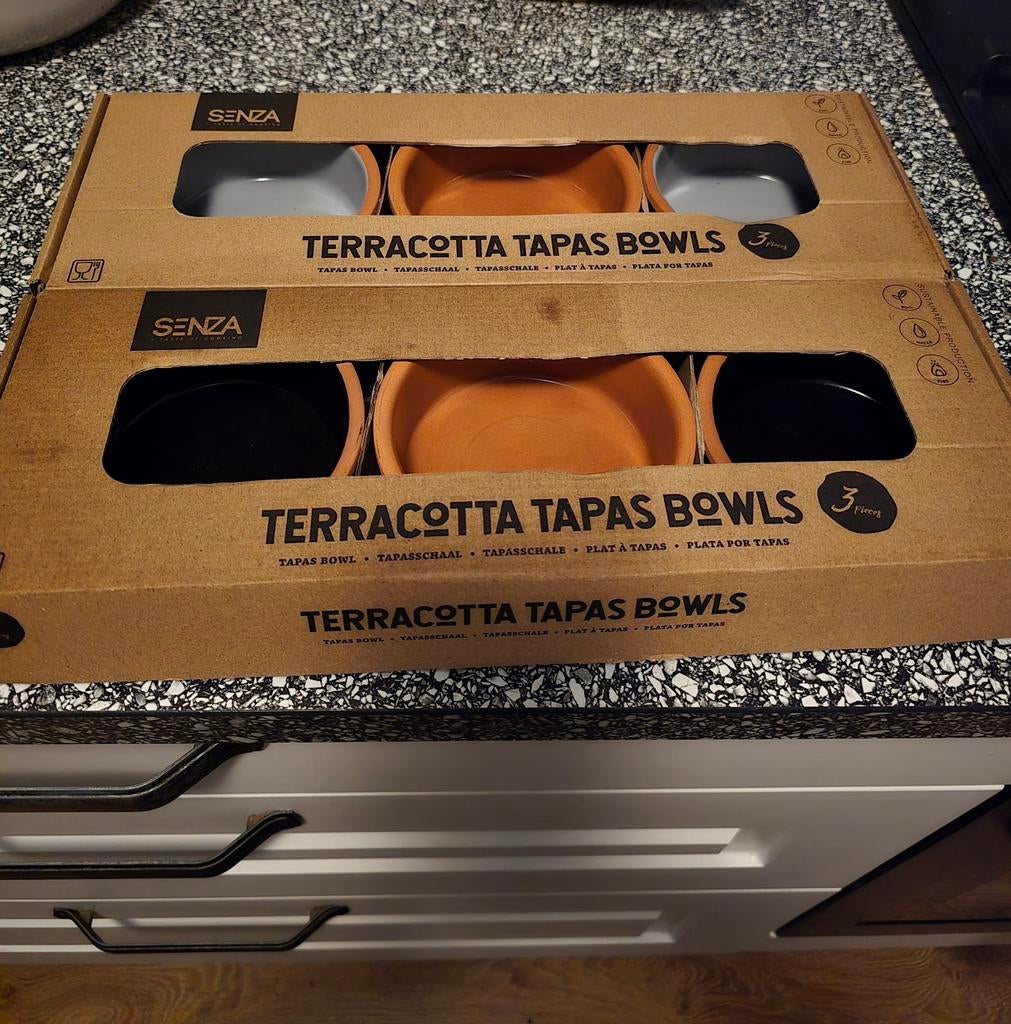Nieuwe tapas schaaltjes (6 stuks) en bamboe etagere, Ophalen