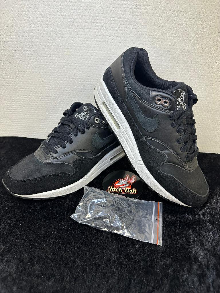 Nike air Max 1 Rebel Skulls - size 41, Nike air max, Overige kleuren, Ophalen of Verzenden, Sneakers of Gympen