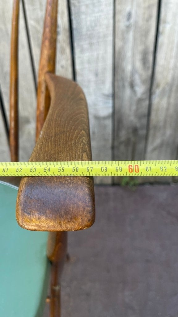 Zeldzame vintage spijlenstoelen – originele skai zitting, Gebruikt, Drie, Zeldzame vintage stoelen, Zwart