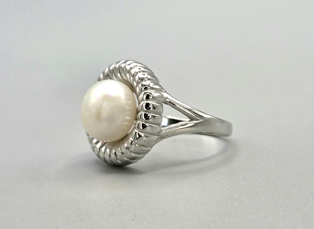 Prachtige zilveren ring met zoetwater parel. 2026/253, ., Nieuw, Ophalen of Verzenden, Dame