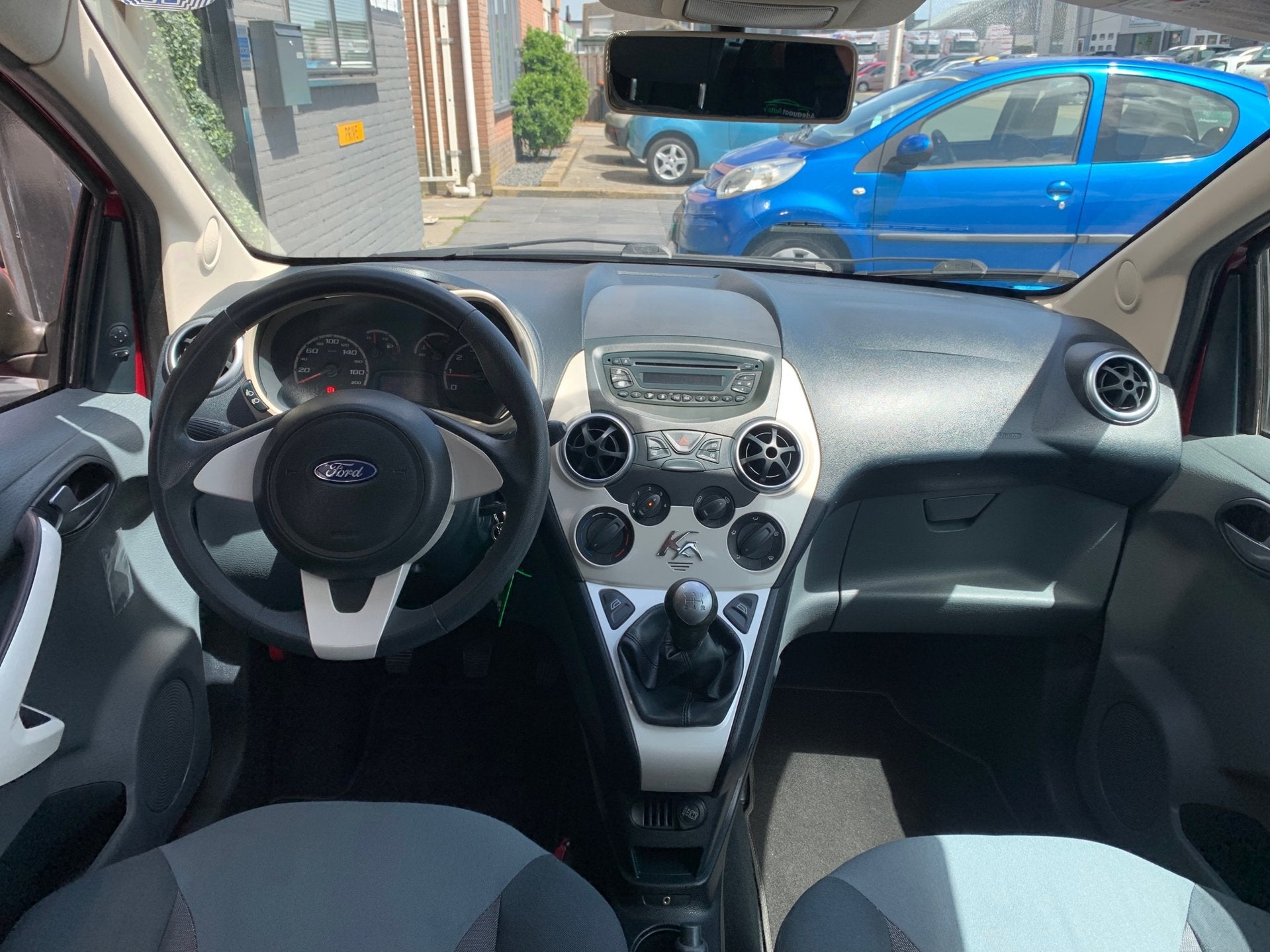 Ford Ka 1.2 Titanium|Airco|El.Ramen|NAP|Lage KM|AUX|APK, Auto's, Voorwielaandrijving, Stof, Gebruikt, 4 stoelen