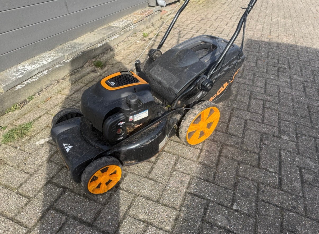 Mcculloch benzine maaier 45cm, Ophalen, Gebruikt, Opvangbak, Benzine-grasmaaier