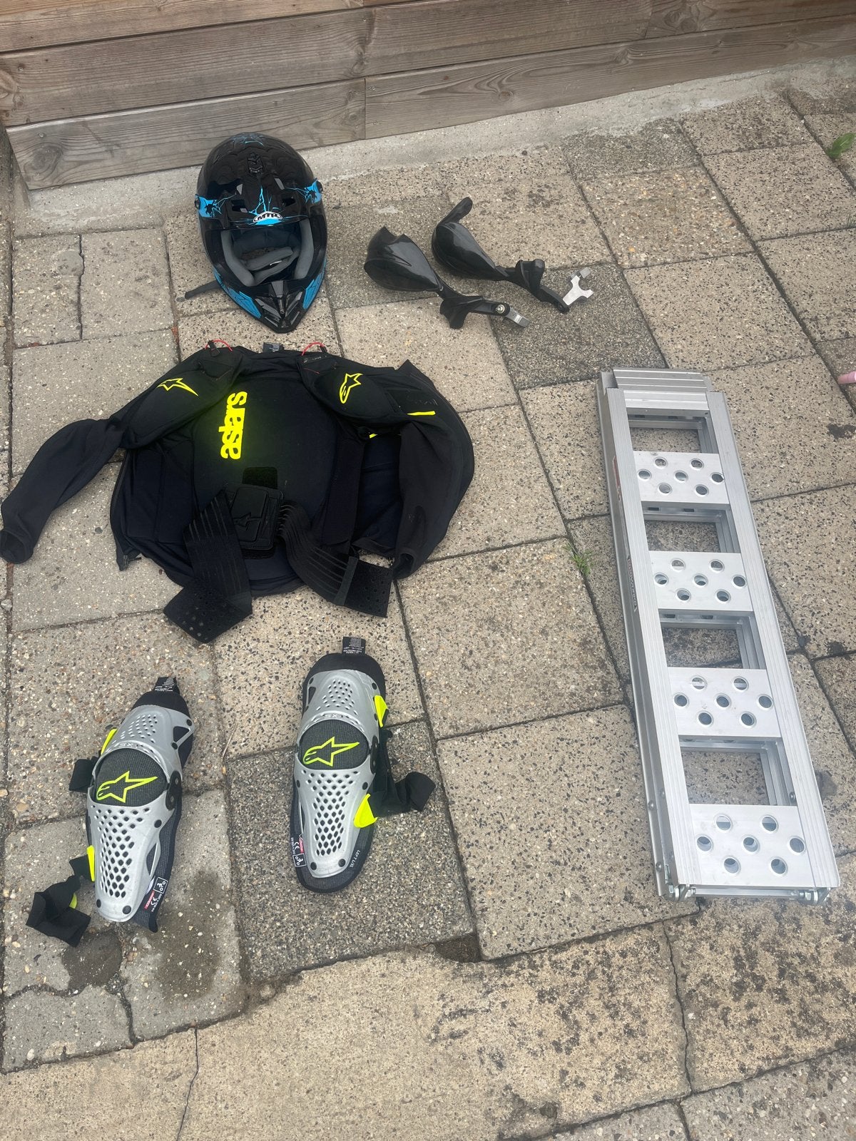 Motorcross uitrusting: helm, bodyprotector, kniebeschermers, Heren, Integraalhelm, Tweedehands, Ophalen