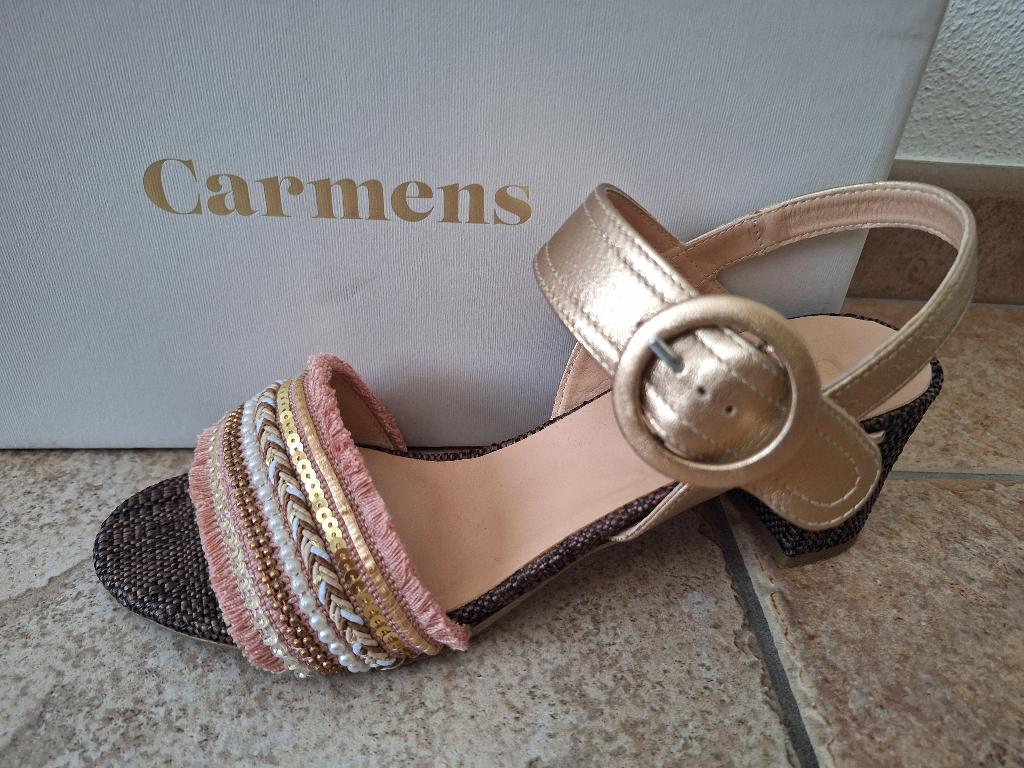 Goudkleurige sandalen met hak - Carmens - 40 - Chique/Gala, Ophalen, Sandalen of Muiltjes, Zo goed als nieuw, Carmens