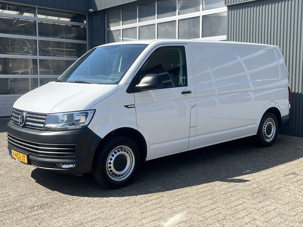 Volkswagen Transporter 2.0 TDI L2H1 102pk Omvormer Airco Cru, Voorwielaandrijving, Stof, Gebruikt, 4 cilinders