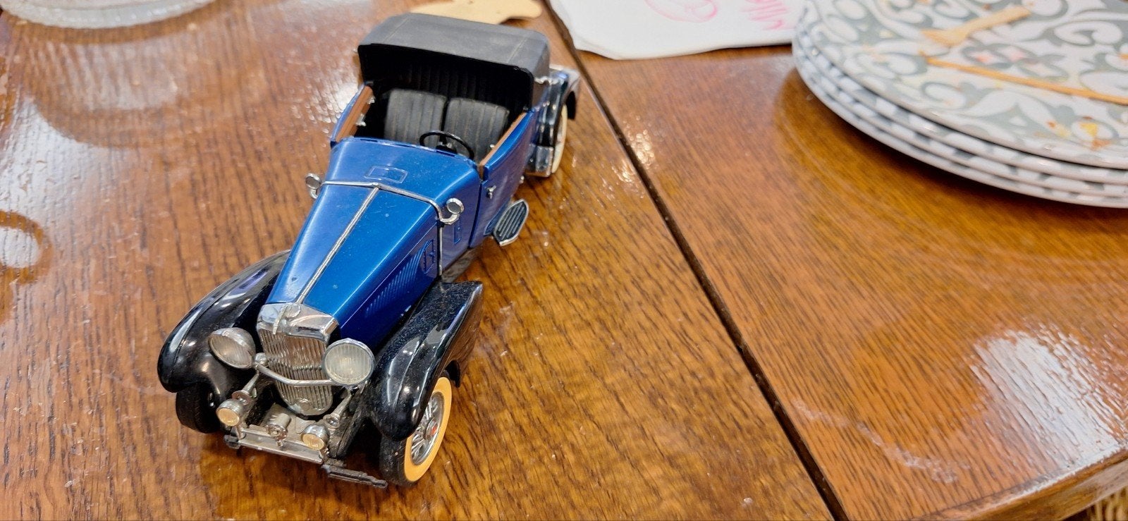 Gedetailleerd model van een klassieke auto, 1:50 of kleiner, Auto, Zo goed als nieuw, Ophalen
