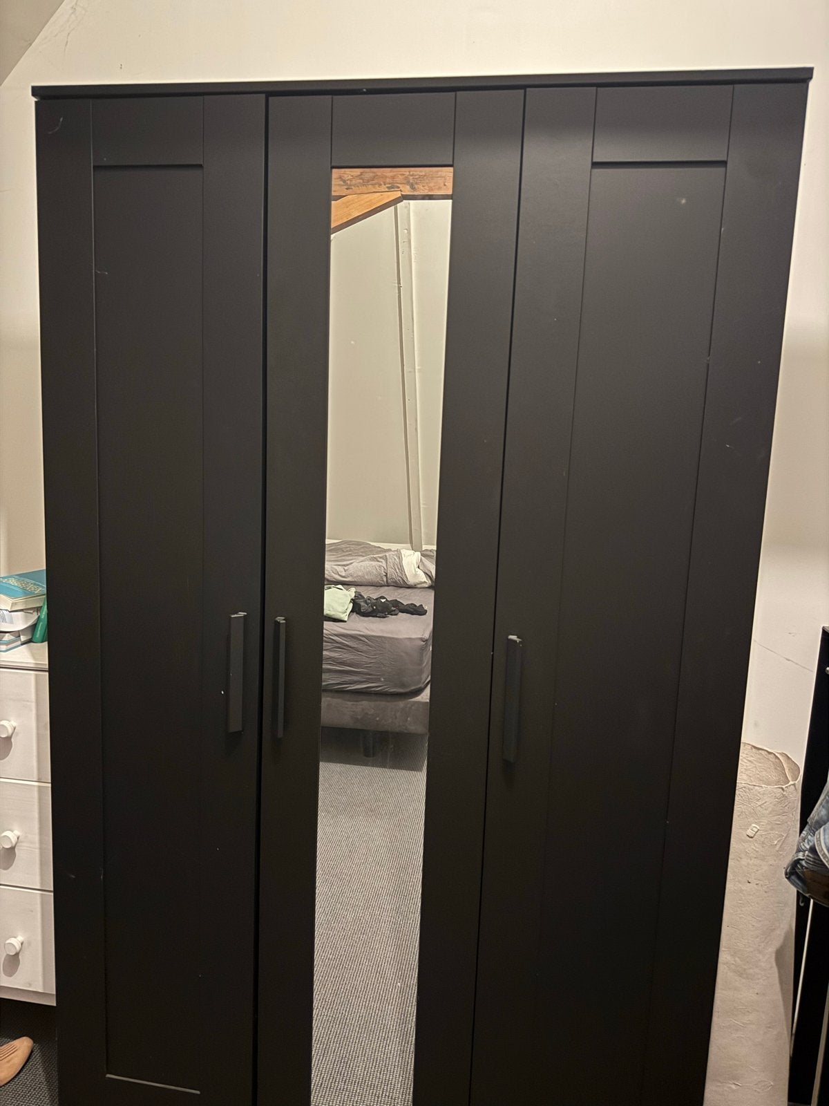 Ikea Pax Kast met 3 Deuren en Spiegel - Zwart, Ophalen, Gebruikt, 100 tot 150 cm, 200 cm of meer