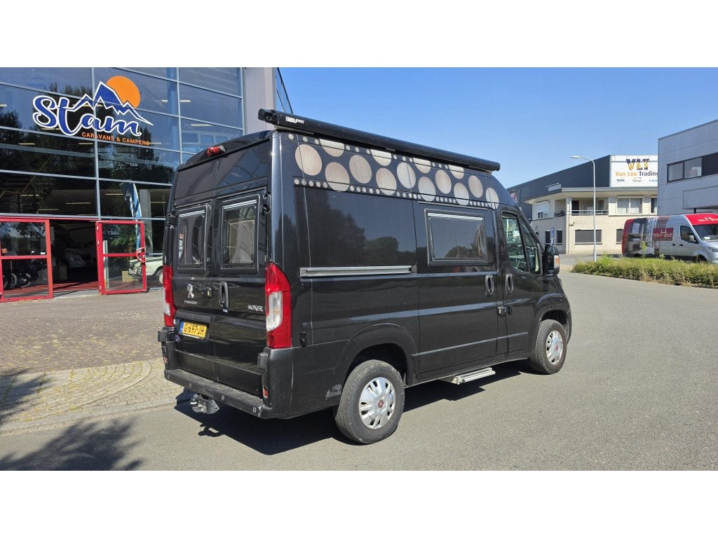 Burow Petit zeer compacte buscamper 5 meter zonnepaneel, Caravans en Kamperen, Campers, Overige merken, Chemisch toilet, Buscamper of Camperbus