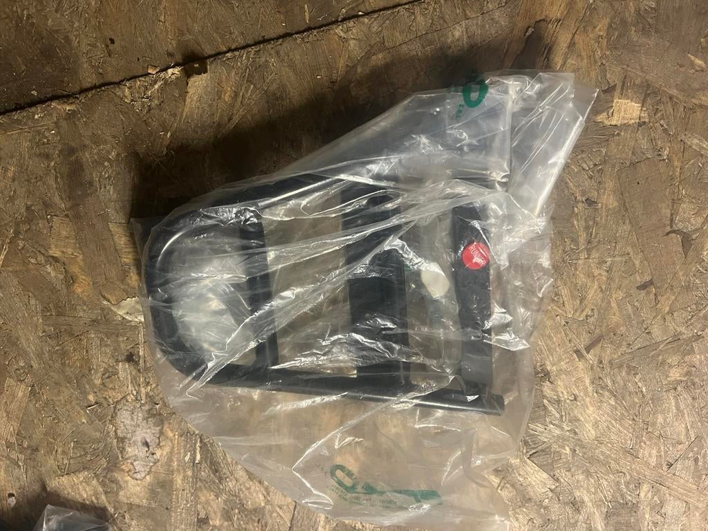 NOS gilera runner achterdrager beugel zwart achter vleugel, Motoren, Tuning en Styling, Ophalen of Verzenden