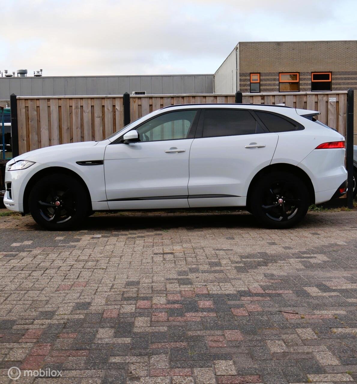 Foto 4 van Jaguar F-Pace 2.0 R-Sport AWD 20d