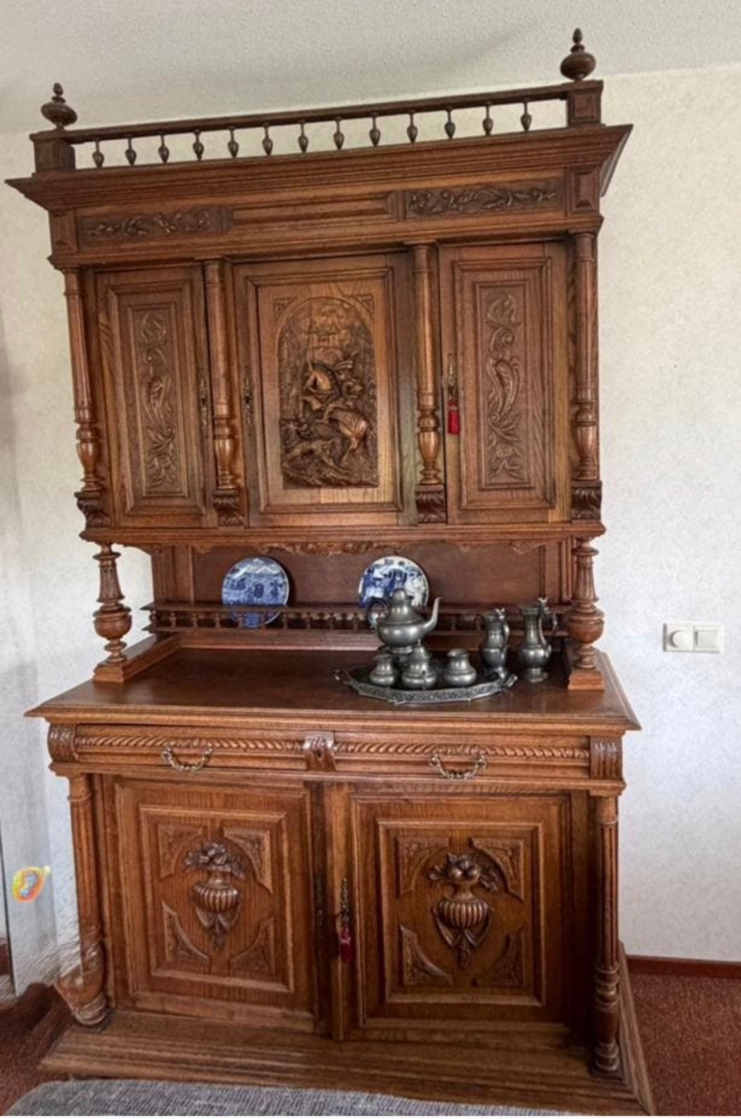 Antieke jagerskast Henri style, Ophalen