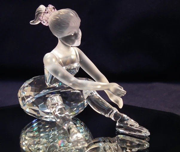 Swarovski Jonge Ballarina incl.doos & certificaat, Ophalen of Verzenden, Nieuw, Figuurtje