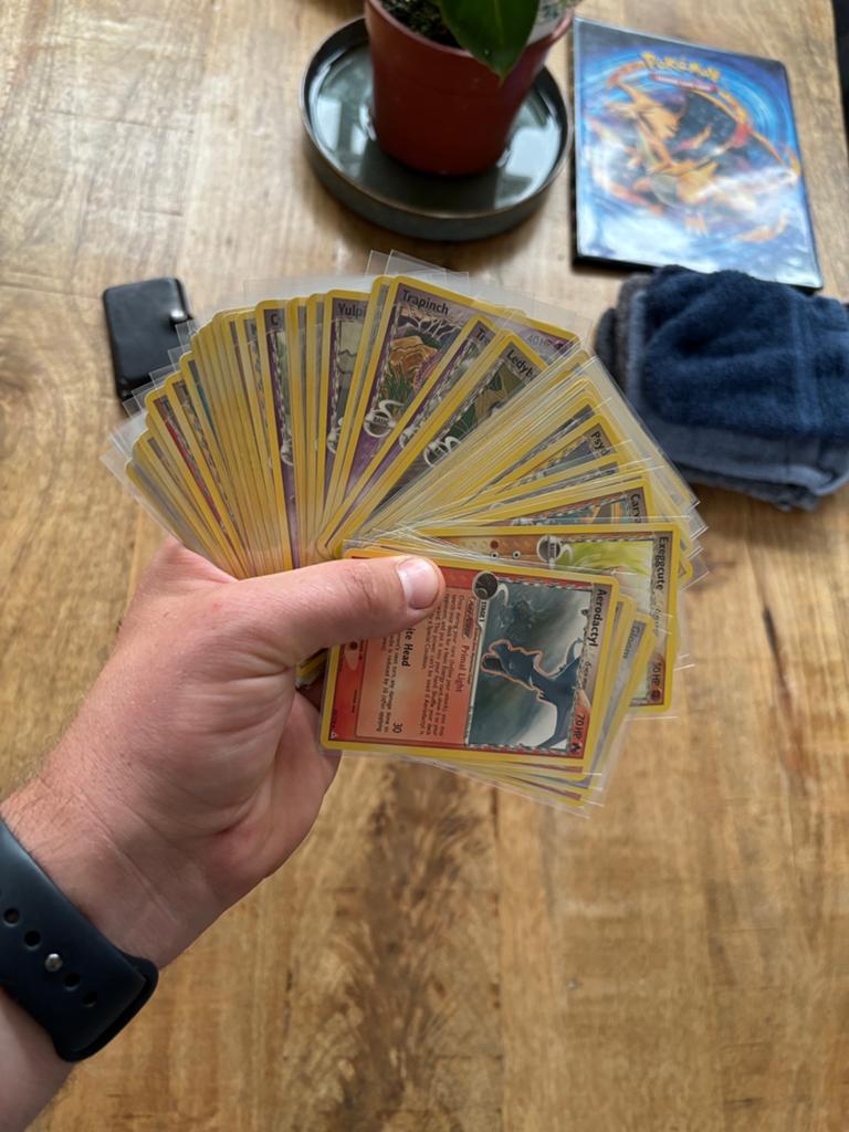 Delta Species pokemon, Hobby en Vrije tijd, Verzamelkaartspellen | Pokémon, Ophalen of Verzenden, Zo goed als nieuw, Meerdere kaarten