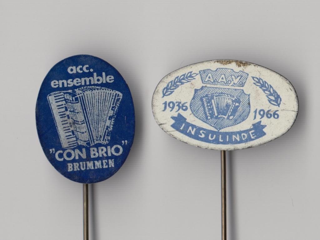 Accordeon Brummen Insulinde speldjes, Gebruikt, Niet vindbaar, Niet vindbaar, Speldje of Pin