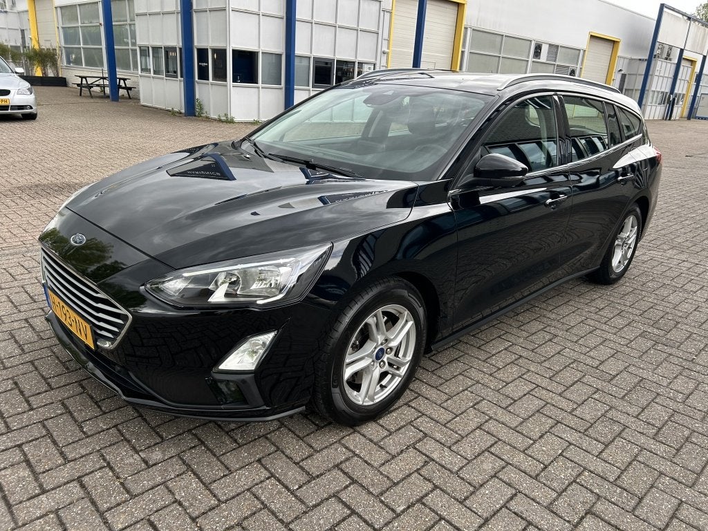 Ford FOCUS Wagon 1.0 EcoB Ed. bns CARPLAY NAVI PDC CRUISE NA, Gebruikt, Euro 6, 1283 kg, Zwart