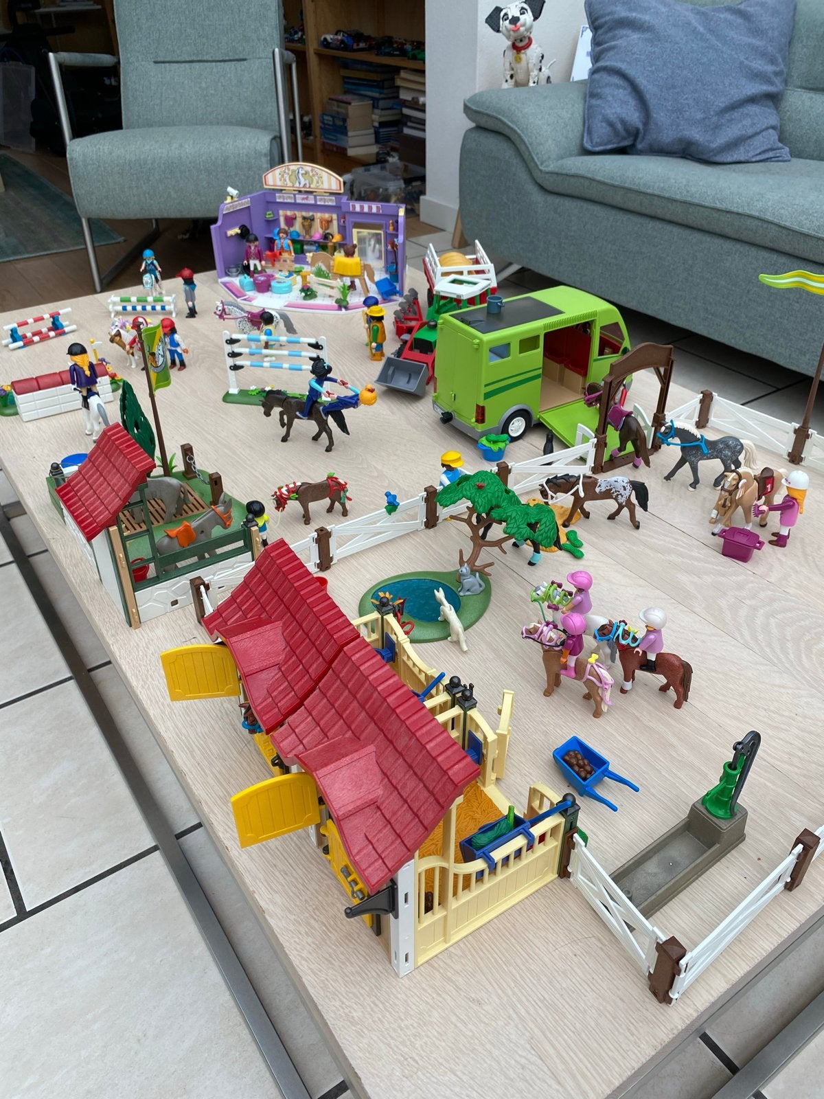 Grote set Playmobil paarden, boxen, winkel, bus, tractor, Gebruikt, Complete set, Overige typen, Ophalen of Verzenden