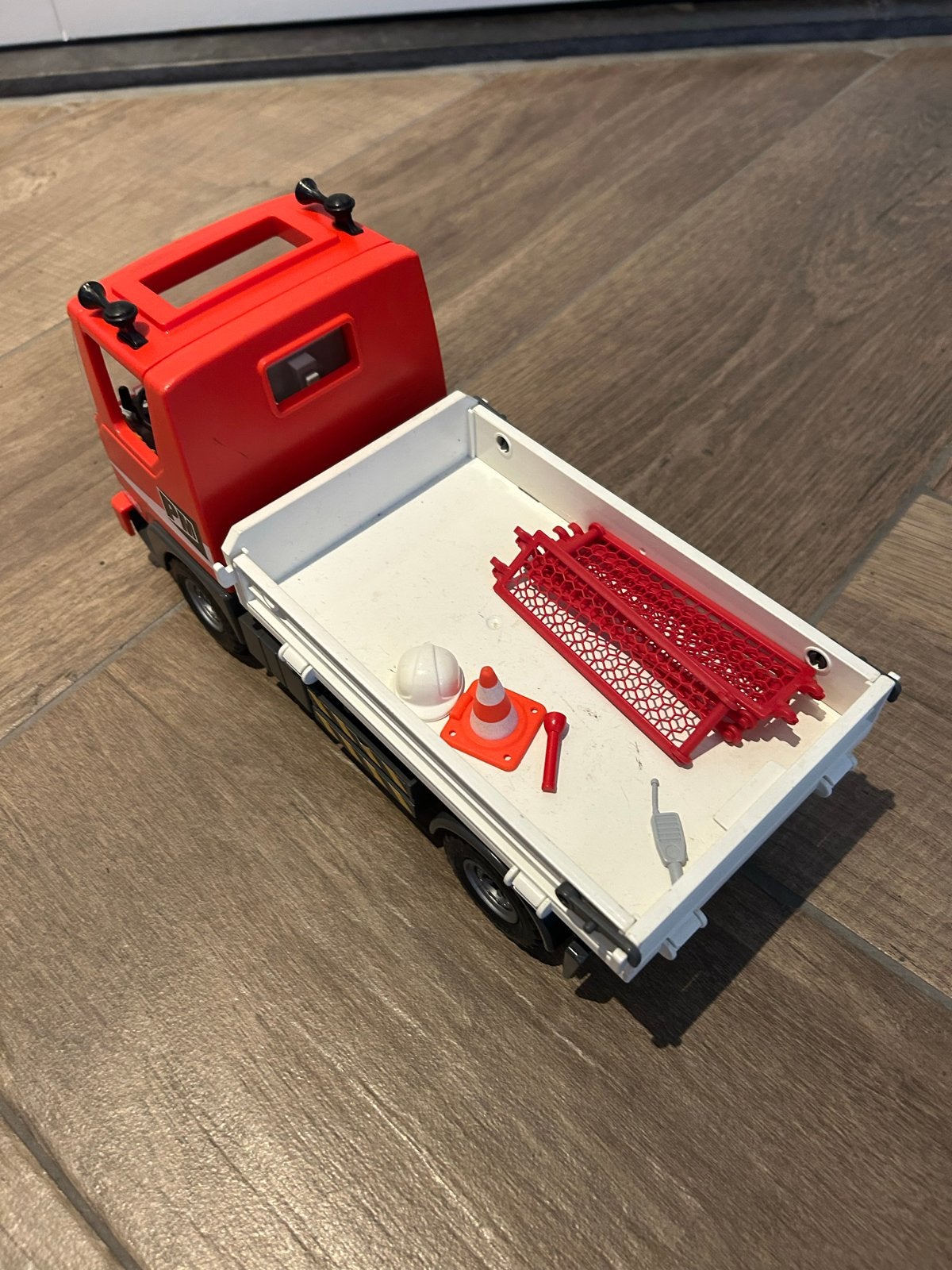 Playmobil vrachtwagen met figuur en accessoires, Ophalen of Verzenden, Gebruikt