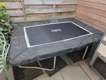 Trampoline te koop 4x2 m zonder net, 5 euro. Bijna gratis, Ophalen, Gebruikt