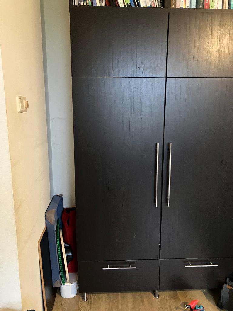 Zwarte kast (besta, IKEA), Ophalen, Gebruikt, Met deur(en), 200 cm of meer