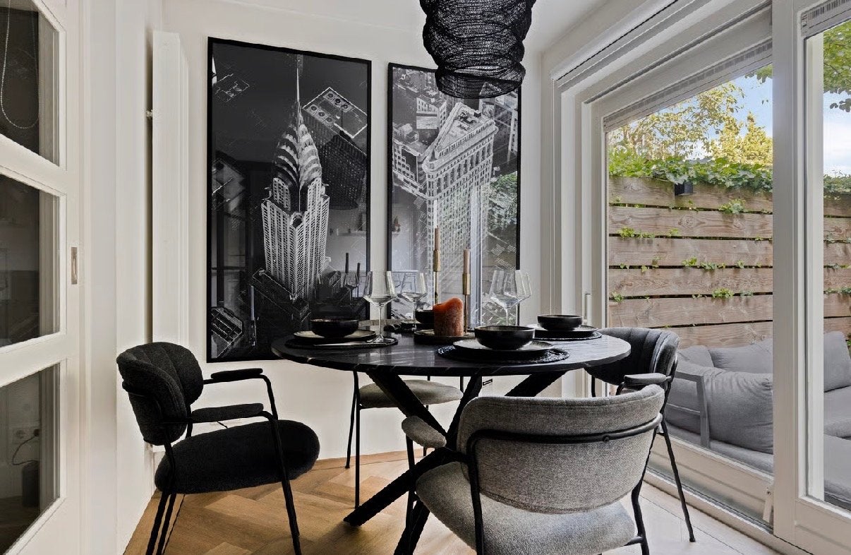 Eettafel – zwart marmer met zwart stalen onderstel, Ophalen, 50 tot 100 cm, 100 tot 150 cm, Rond